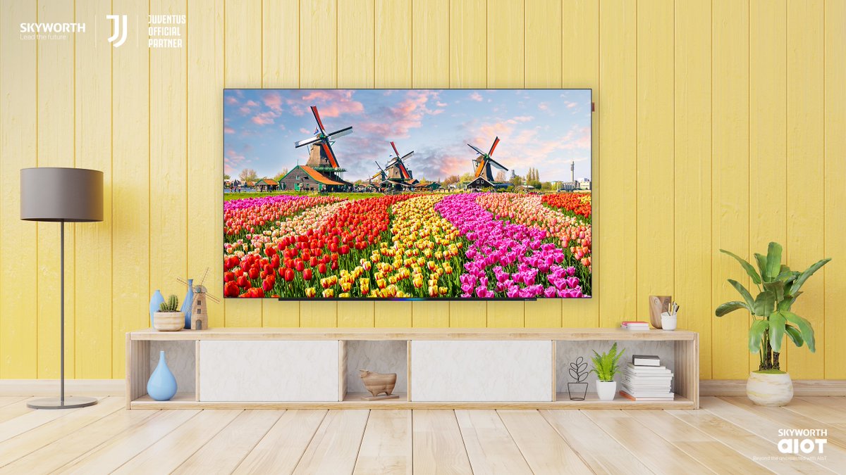 Fun fact: Keukenhof, Holland is home to the largest garden where over 7 million tulips bloom every year. The #SKYWORTH S82 presents the colors of this endless garden accurately for you to see the bulbs blossom oh-so beautifully! #LeadTheFuture #CloserToReality