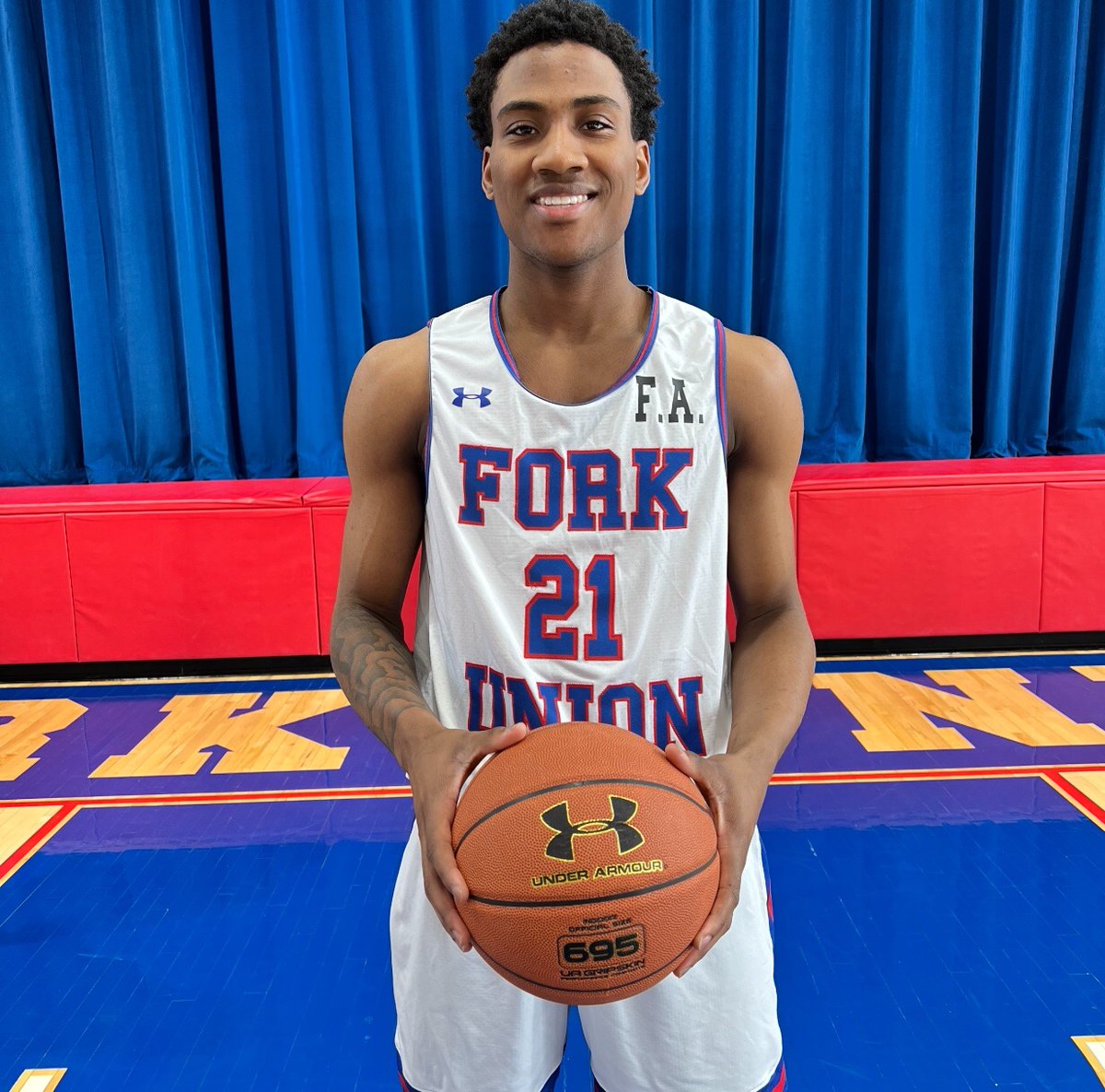 CoachBobWill's tweet photo. 6’6 Jalen Walker (Durham, NC) avg double figures @Phenom_Hoops PG Nationals in Rock Hill, SC. Runs floor, guards in-out, shoots 3, jumps, upside! Good academics. D1/D2 talent. Receiving lots of D2 interest. @JalenWalker2022 https://t.co/RZzF36HR71