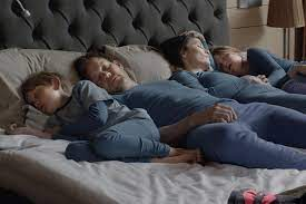 merlinpapin3's tweet photo. Ce soir sur @ARTEfr 2ème partie de soirée le film #SnowTherapy de #RubenOstlund (2015) avec Johannes Kuhnke Clara Wettergren Lisa Loven Kongsli Fanni Metelius Brady Corbet Franco Moscon
@FredOL69007 @tbarnaud https://t.co/b7GUKPUO5v