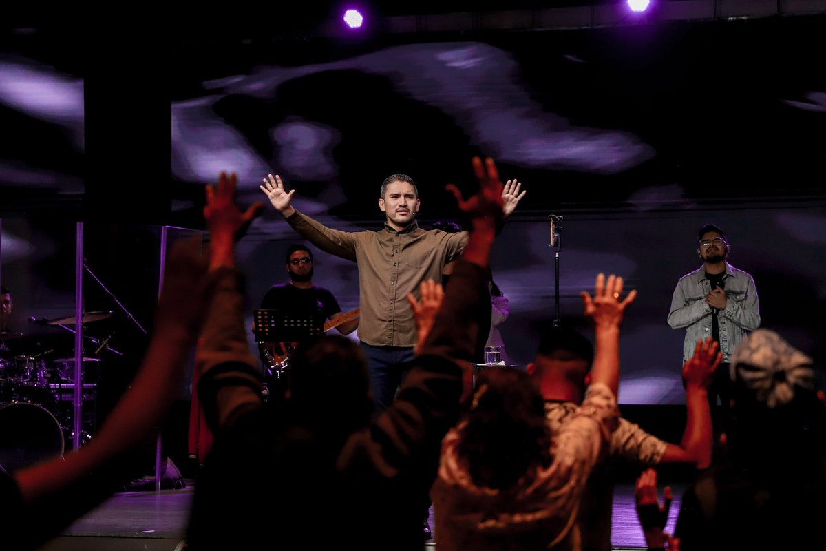 ruizefren's tweet photo. El todo tuyo no es el todo de Jesús, él tiene más para ti y puedas recibir, repartir y cosechar. 🙌🏼 🔥

#somostodosrio #feinagotable #Marzo2022 #fe #40días https://t.co/55ObH5Fjtv
