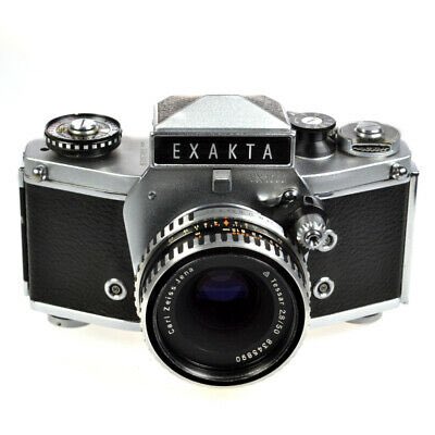 THRP1234's tweet photo. กล้อง SLR ที่พิเฌอถือคือ EXAKTA VX1000 35mm film 1967 ver 7.0 

Carl Ziess Jena Tessar 50mm f/2.8  
Shutter T , B , 30s-1/1000  ISO 6-3200
ผลิตที่ รง Ihagee เยอรมัน เป็นกลไกล้วน บอดี้โลหะ
เลื่อนฟิล์มจากขวาไปซ้าย ไม่มีระบบวัดแสง VFถอดได้

#SLRกล้องที่เฌอปรางเลือก 
#CherprangBNK48 https://t.co/Y81lKE7D9t
