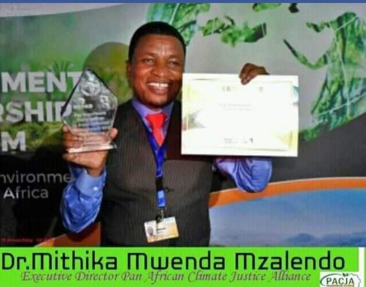 indiana_am's tweet photo. Humble leaders make the best leaders.@mithika_mwenda
#IgembeSouthNaMzalendo https://t.co/b8rzhzLlq3