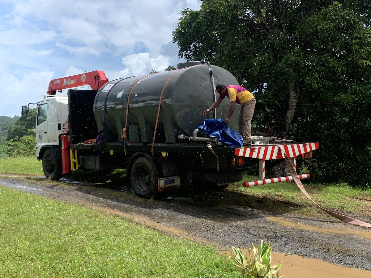 MRMDFiji's tweet photo. Your @MRMDFiji team based in the Central Division had been closely working with @waf_fiji this past week to ensure rural schools facing water issues in the division were supplied with adequate clean &amp; safe drinking water.

#ruraldev #LeaveNoOneBehind https://t.co/fVYkcum8U8