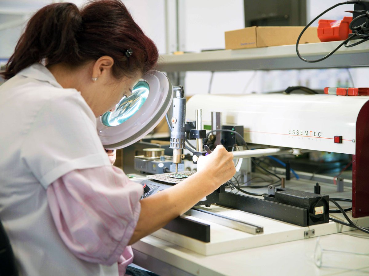 FelixEServices's tweet photo. PCB rework and repair aim to maintain the highest level of quality in electronics and to minimize losses after the manufacturing process.
#pcb #pcba #electronics #repair #repairwork #pcbassembly #bga #electronics #electronicsengineering #electronicsrepair #AssemblyServices  #qfn https://t.co/qUdy0ipn84