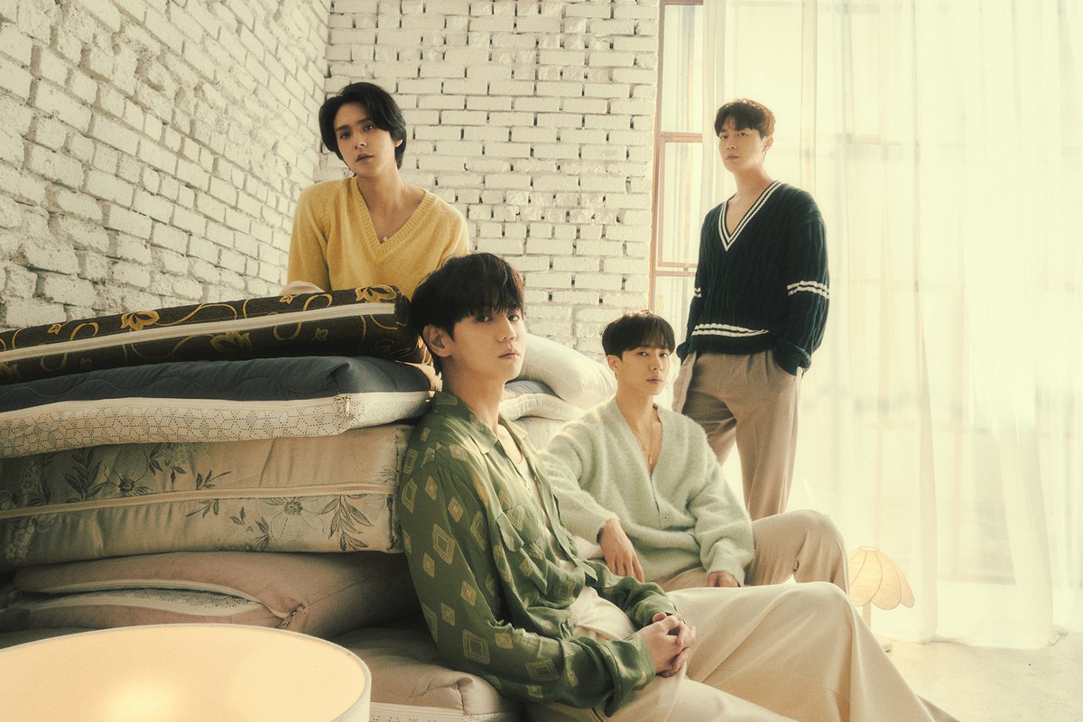 Highlight_AUent's tweet photo. HIGHLIGHT THE 1st FULL ALBUM [DAYDREAM] CONCEPT PHOTO 5. IN THE DREAM Ver.
2022. 03. 21. 18:00

✔ https://t.co/kGAC99Rg0k

#하이라이트 #HIGHLIGHT #윤두준 #YOONDUJUN #양요섭 #YANGYOSEOP #이기광 #LEEGIKWANG #손동운 #SONDONGWOON #데이드림 #DAYDREAM https://t.co/duXTBtnQdS