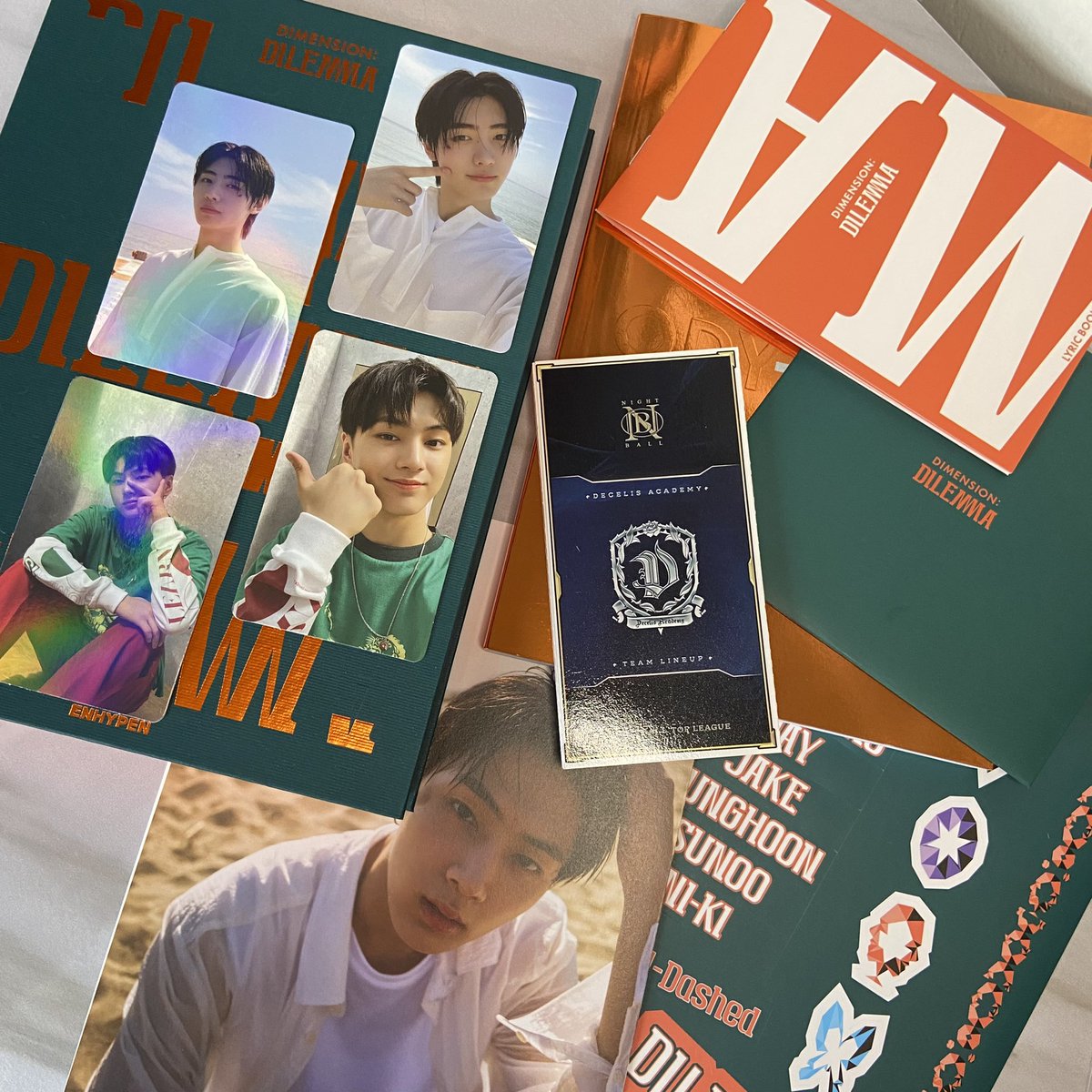 kkook_tokki's tweet photo. ~💌 from @jiminkookart 

omggggg finally umuwi na jayhoon. Thank you so much po sobra secured ng packaging and ang daming freebies hehehe >.< super trusted shop 🥰🤍✨ #jiminkookartproofs https://t.co/3QQjfR0TKK