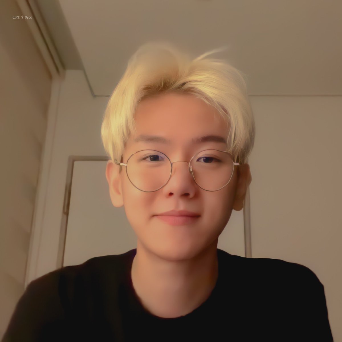 codeB5O6's tweet photo. D-328 💛✨

#백현 #BAEKHYUN @B_hundred_Hyun https://t.co/mqz8xl6aMN