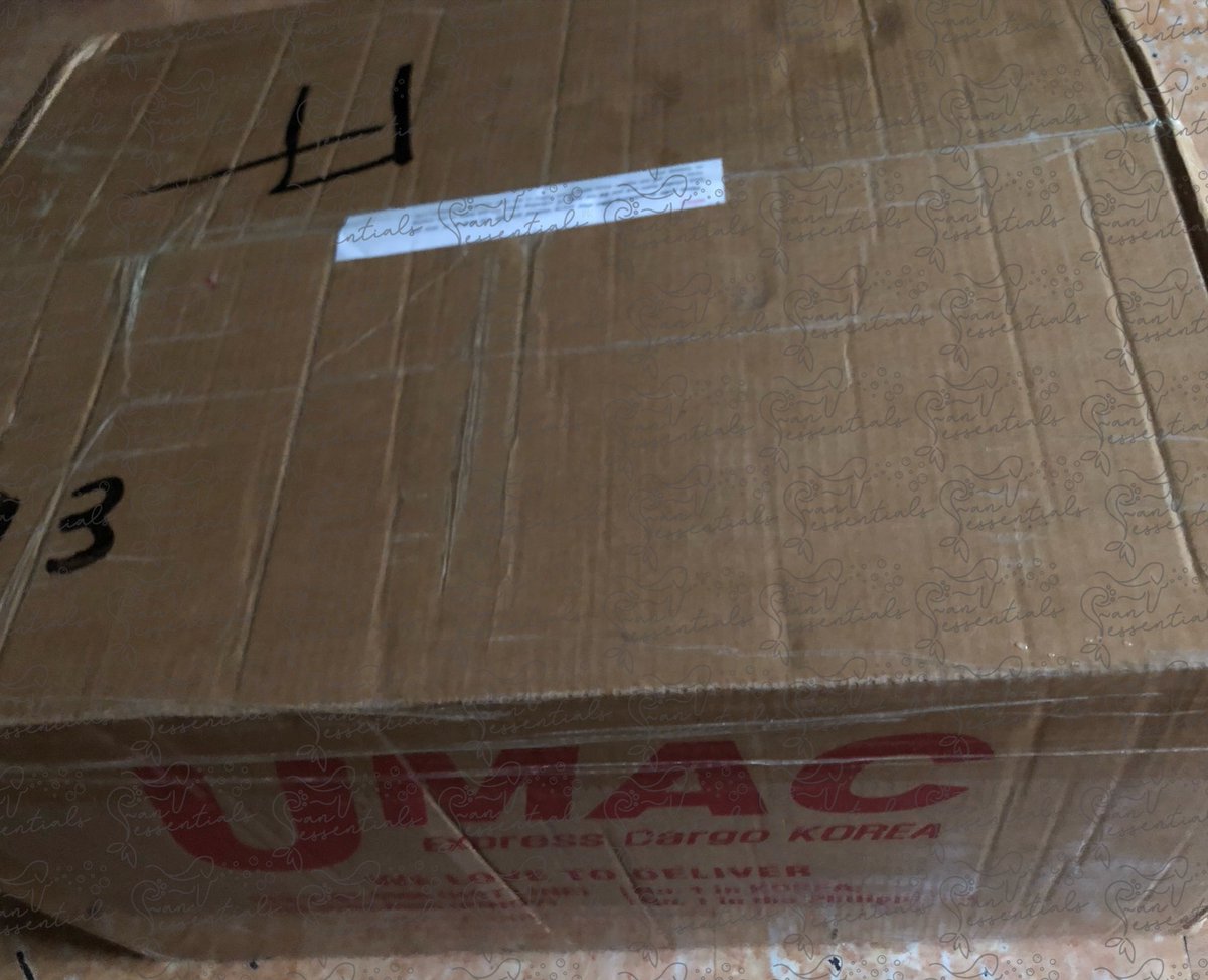 fanessentialsph's tweet photo. ☁️ [#FEPHUpdates] 220314

• KR Box 15 - Arrived at PH Add
• KR Box 16 - Waiting for first batch of Refuge Albums before box pick-up.

Will sort later tonight po, kindly wait for our dms na lang po for the arrival pics. Thank you as always! 🙏🤍 https://t.co/TUQfb0Gq4f