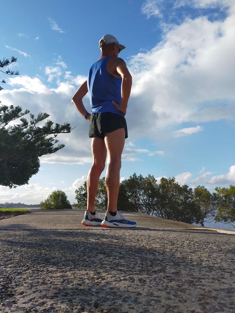 duck_effect's tweet photo. Double up long run day.

Trail run (36.47km) in the morning and then an easy run (10.31km) along the esplanade in the afternoon. A big 46k for the day and a weekly total of 151km. Ramping it up for UTA100. #uta100training
Happy running☺🏃‍♀️🏃‍♂️
#runfreerunhappy #runwithwoody https://t.co/UTcACRjfxT