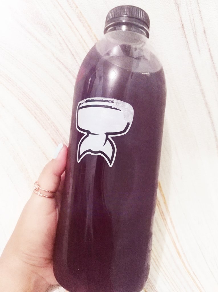 nastarponpel's tweet photo. Makan siang ditemenin sama blublateplay-nya unclebrew.. kecintaanya kaka freya.. Beli yg botol gundut biar mantaapp π₯€π₯€
Happy lunch semuaaaa..
#Unclebrew https://t.co/igjyacPAjC