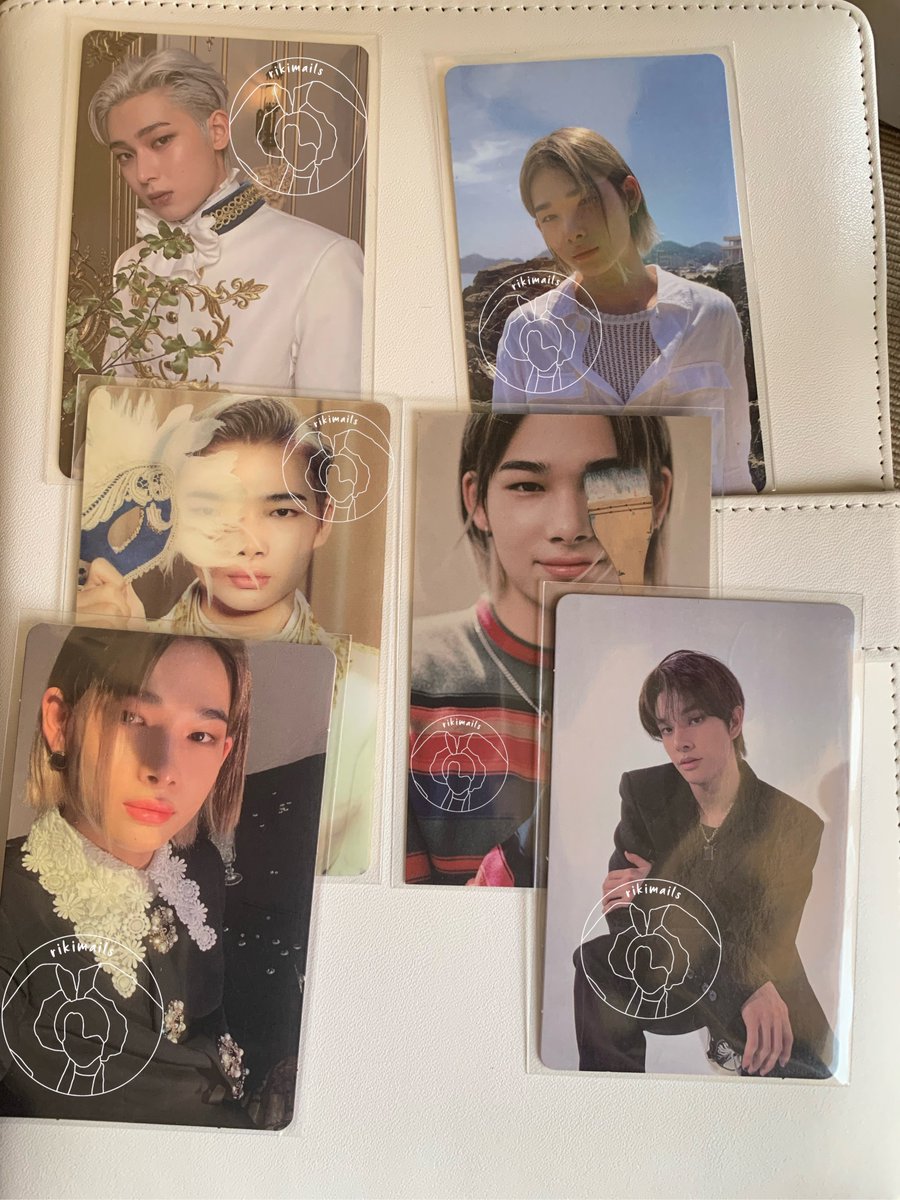 huiprio's tweet photo. wts lfb ph only 

𓄼 onhand
𓄼 selling set for ₱2,930
𓄼 payo or 3 days reservation
𓄼 can ship to one person only ><
𓄼 s c/o
— reply mine or dm to claim

💌 wts lfb ni-ki global wv pob sunghoon yet pc jake no pola jay yet pola sunoo b:c up concept ni-ki ody holo https://t.co/zxhPFIUlsq