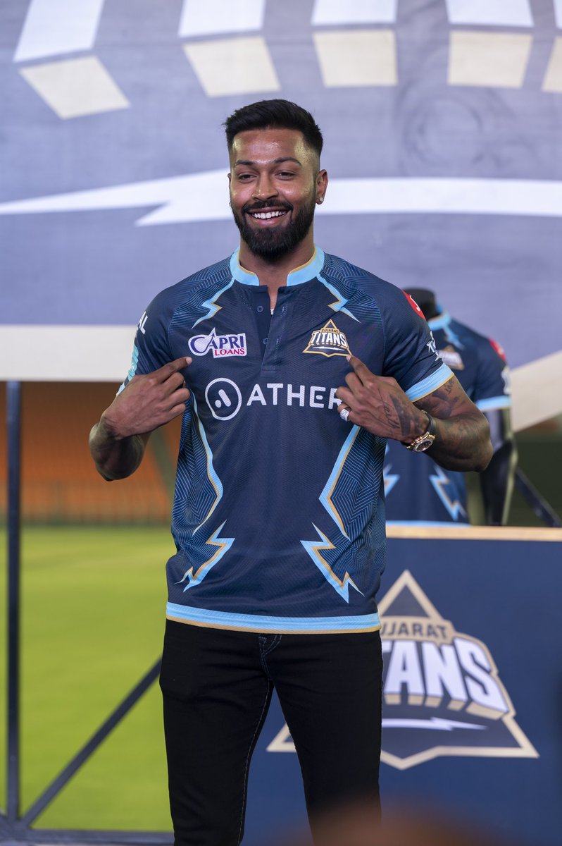hardikpandya7's tweet photo. Love the new threads, our armour for our first season👌 Let’s get down to work now @gujarat_titans https://t.co/qn5mJeAo3G