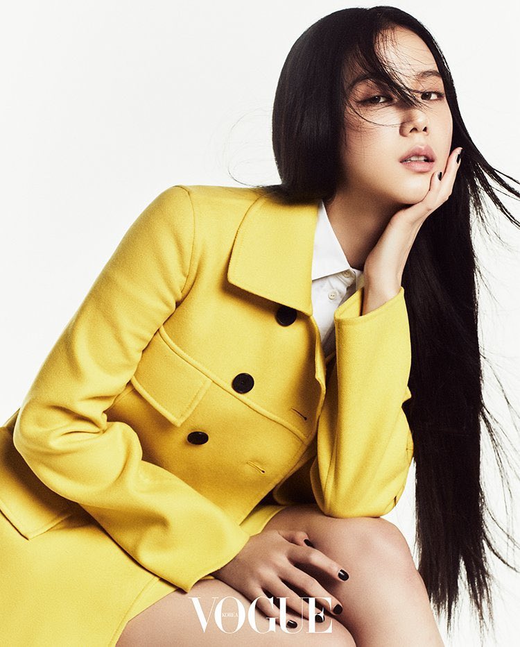 PopCrave's tweet photo. #BLACKPINK’s #JISOO for the April 2022 issue of @VogueKorea. https://t.co/xU9HqI7rGm