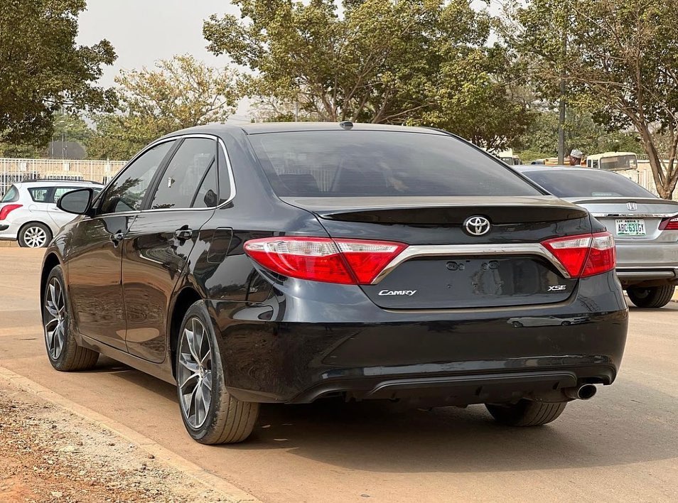 CarsConnectNG's tweet photo. π€³ TOYOTA CAMRY XSE #KeyStart
βββββββββββ
Year: 2015 Model
Status: Toks s
Duty: Fully Paid
Price: β¦5.9M ..negotiable
Condition: Excellent
Location: Abuja π³π¬
Call/W: 08068278079
π³π¬Nation Wide Deliveryπ
Please Retweet π
#ALjufu #ccngbmng #CarsConnect https://t.co/2rjOCSn1xu