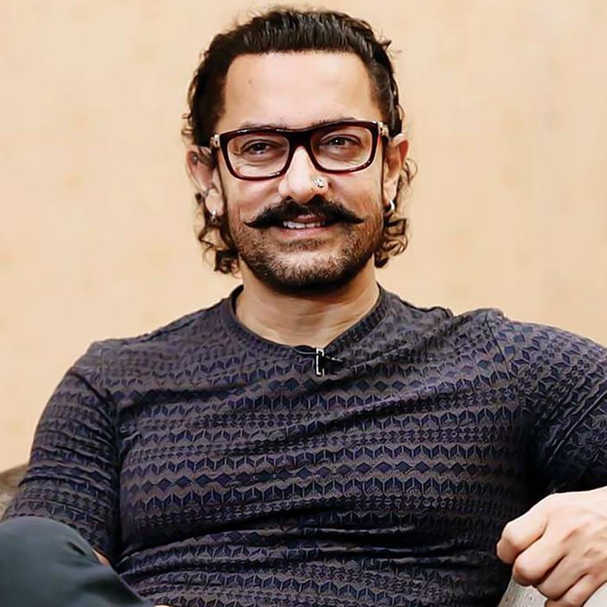 Happy birthday Aamir Khan! 
Wishing you lots of love and happiness         