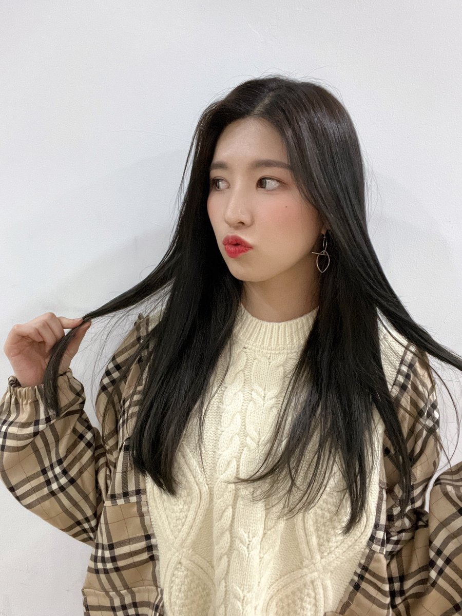 blingbling_new's tweet photo. [#차주현]
쁠랑 🍭 
사탕 많이 먹어어어~🍬

#블링블링 #BlingBling #ブリンブリン 
#CHA_JUHYUN #チャ_ジュヒョン https://t.co/FwuYWxYTeS