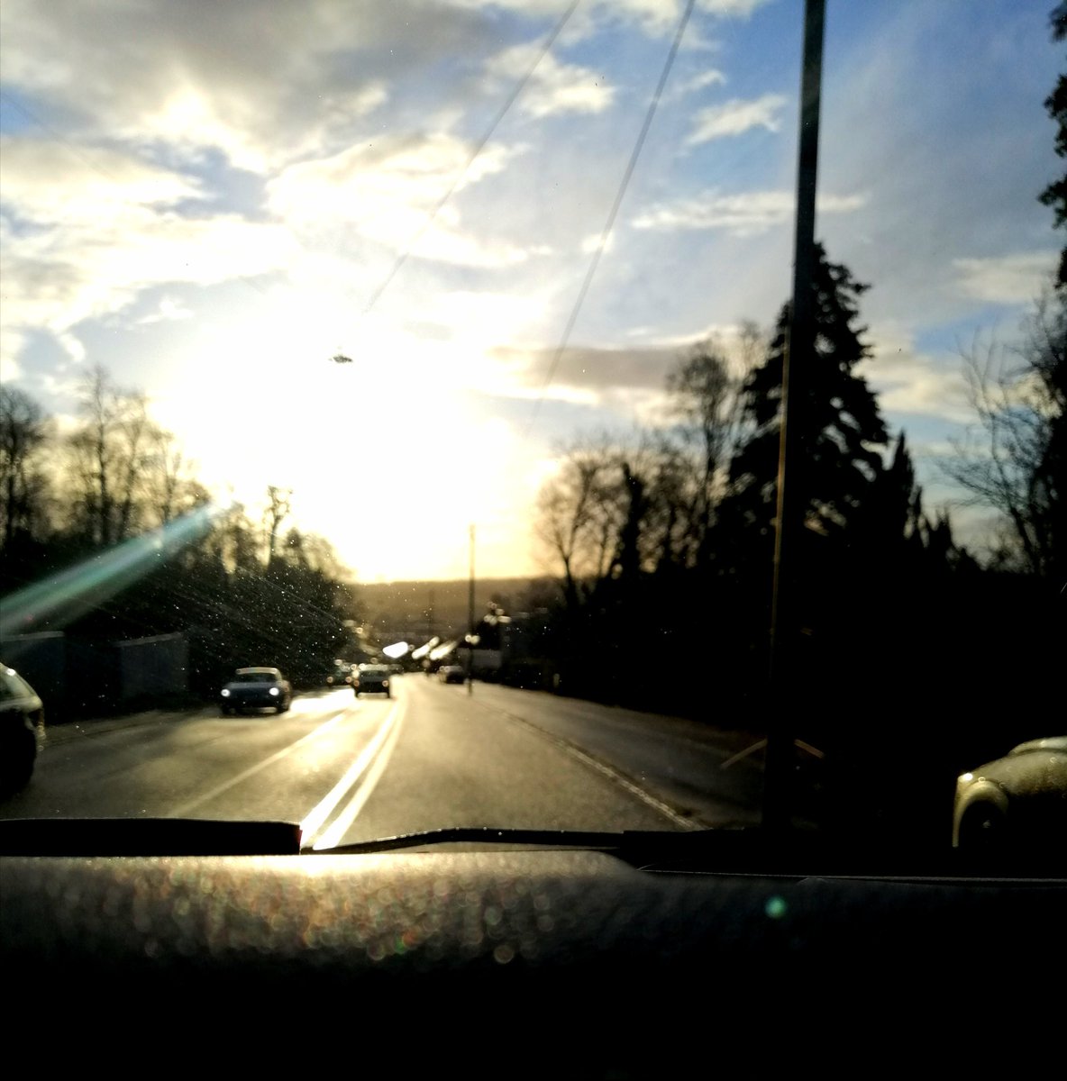 bjoernfix's tweet photo. Der Sonne entgegen...
Guten Morgen, Sonnenschein
#pforzheimtaxi #dashcam #ichbinderbjörner https://t.co/ER7ImUIhw0