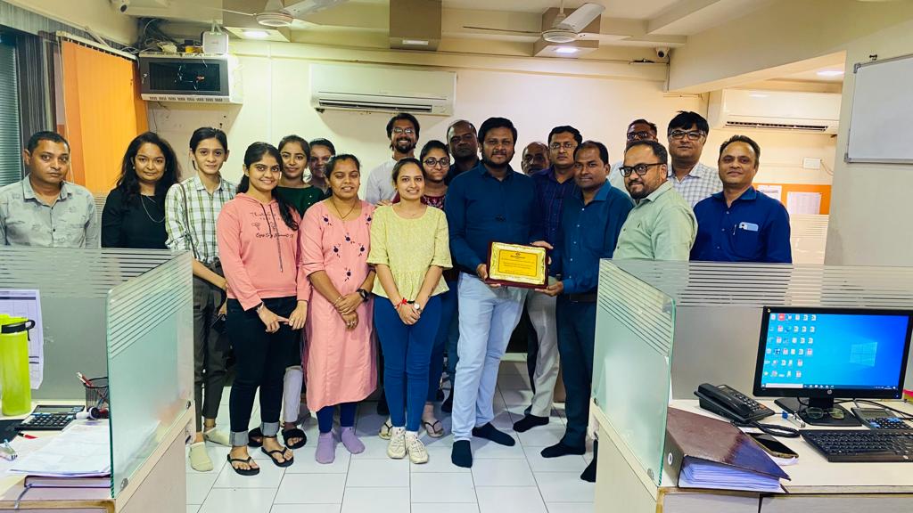 mtsengrs's tweet photo. Achieving more together!
Our dedicated team working in all aspects of business has proven its presence and achieved best distributor award for the last year.

Cheers to MTS Engineers team! 🥳
@Bronkhorst 
#team #business #india #distributor #flowmeters #controllers #bronkhorst https://t.co/Pbn2ktdqON