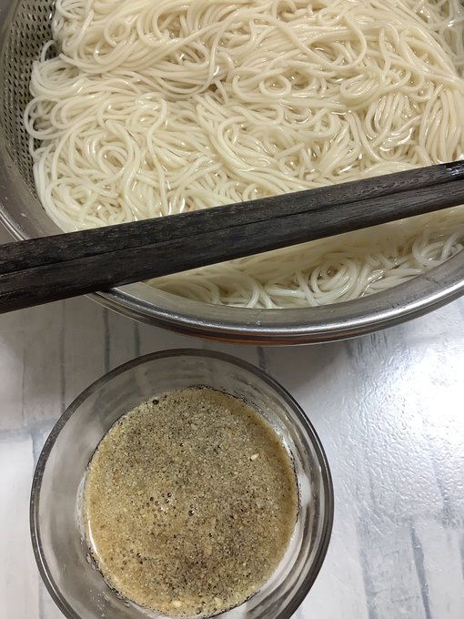 去年のが残ってたので

夏といえばやっぱ素麺だよね 