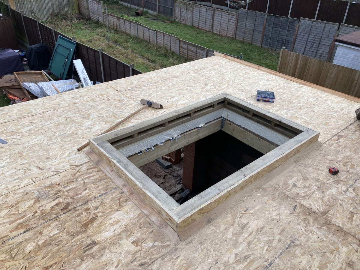 SMCwindows's tweet photo. #lanternroof #skypod #happycustomer https://t.co/xASGHRFr9Q