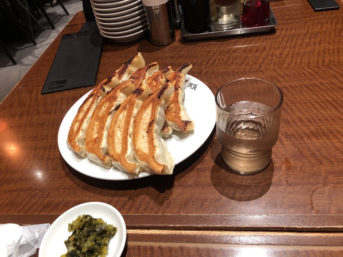 kaopanda_0228's tweet photo. でけェ餃子。
ブレたクラゲ。
開かなかったショートケーキ缶。 https://t.co/CHjGiqVGaX