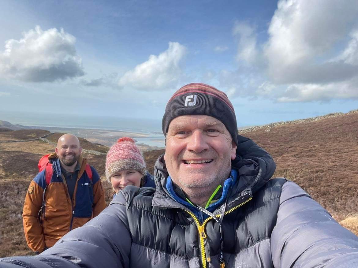 This weekends 'intro to nav' course had great weather. The learners first practice 'seeing' contours so they can 'describe' what they see on the map and land around them. This means they're super happy when they find their first ring contour.

@MtnTraining <a href="/harveymaps/">HARVEY Maps</a> <a href="/nnas_uk/">NNAS</a>