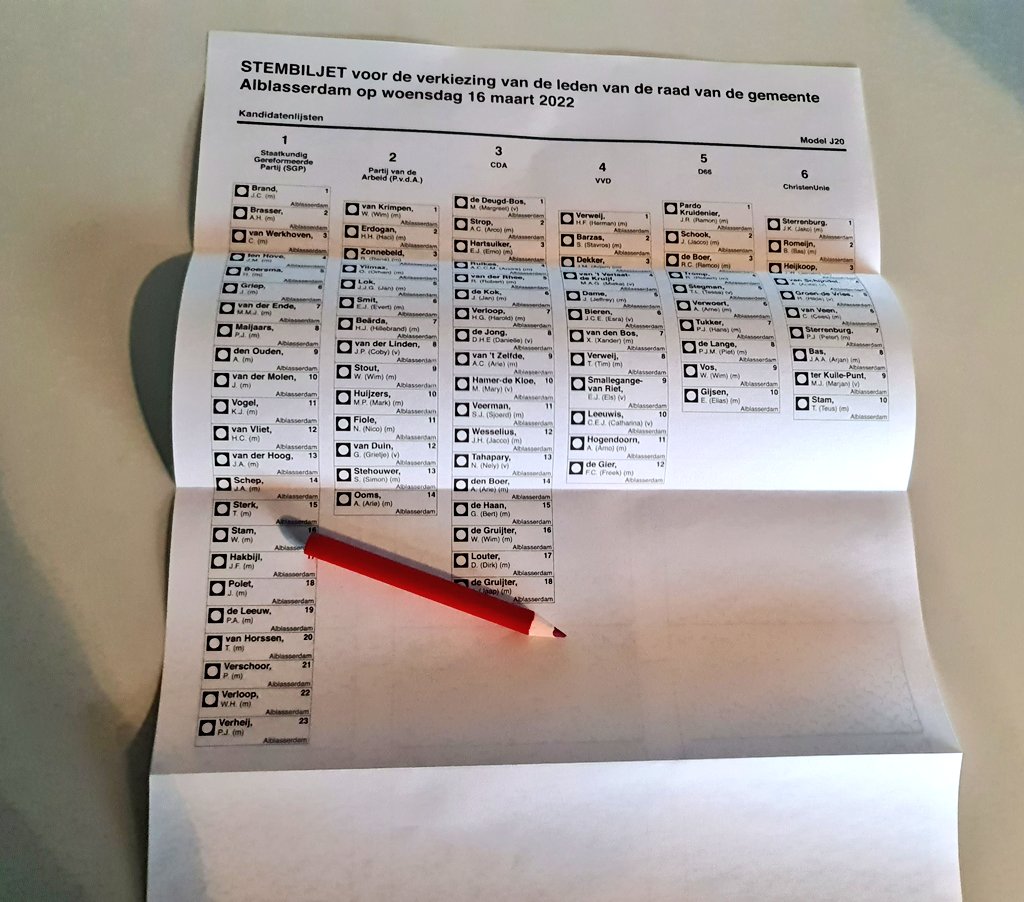 peterstam's tweet photo. Zo! Ik heb mijn keuze gemaakt. #gemeenteraadsverkiezing #Alblasserdam
#stemburo #stembureau https://t.co/kH1XoDyN4L