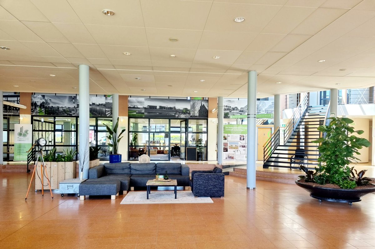 Wist u dat De OndernemersCentrale volgende week een stem locatie is voor de gemeenteraadsverkiezingen?
U kunt komen stemmen op 14, 15 én 16 maart.

♿️ Rolstoelvriendelijke locatie
🚘 Voldoende gratis parkeergelegenheid voor de deur
🖍️Stem locatie: Oostwal 2, Tuitjenhorn