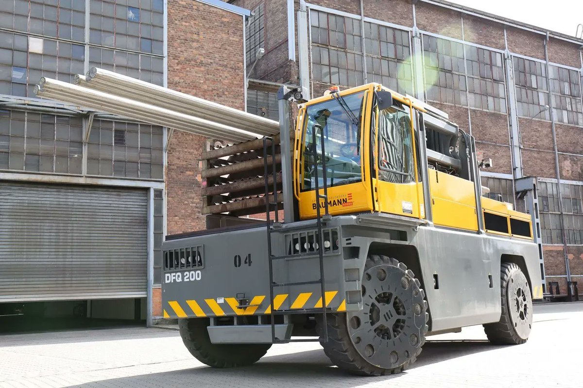 BaumannSrl's tweet photo. Specialist heavy metal business in Germany
#sideloader #logistics #longloads #materialhandling #steel #longloadhandling https://t.co/72djUkcanO