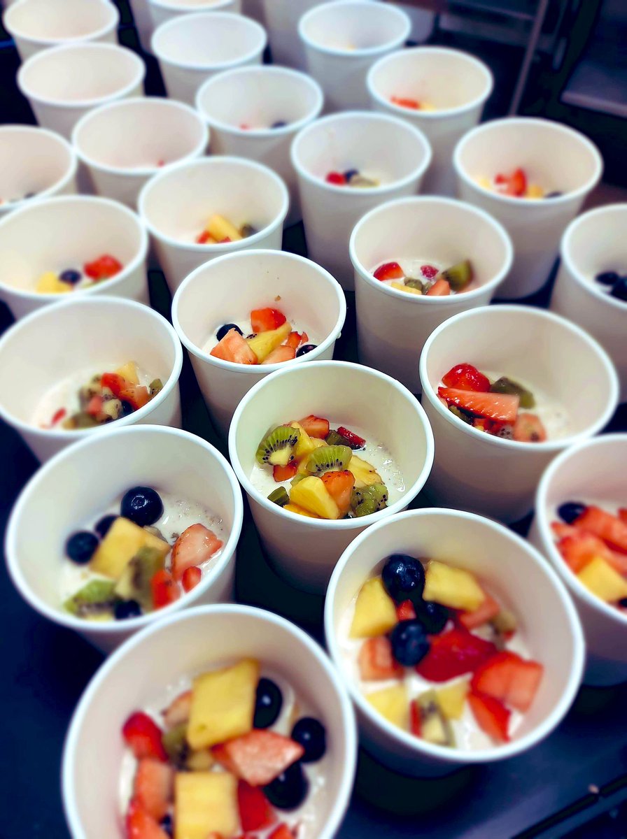 Kicking off a busy #NHWeek2022 with Big Breakfast Monday 🍽 

Great feedback from our overnight oats with a fresh fruity topping
🍊🥭🥝🫐🍓