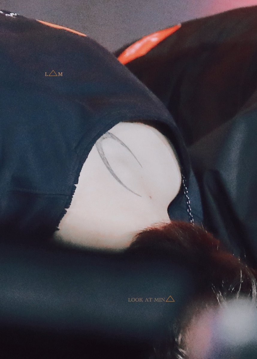 ROCKSTARJIMlN's tweet photo. He is so delicate 🥺 https://t.co/i4c6vpCX6a