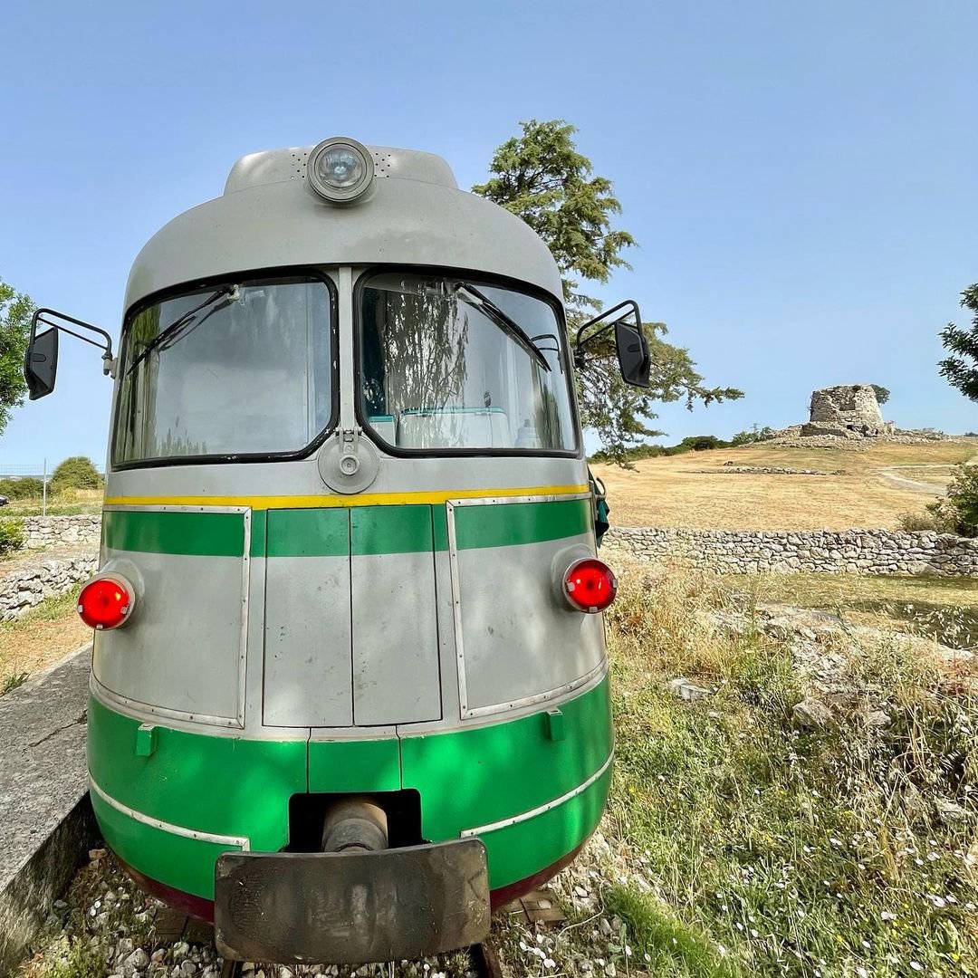 BarbagiaExpress's tweet photo. 🚂20 Marzo 2022🚂
Iniziano i viaggi con Barbagia Express
Un viaggio, che alcuni di voi hanno definito come la macchina del tempo, che con andare lento ci porta  nelle storiche stazioni ferroviarie, dove il tempo sembra essersi  fermato.
⠀#Sardegna https://t.co/SjW51OY65l