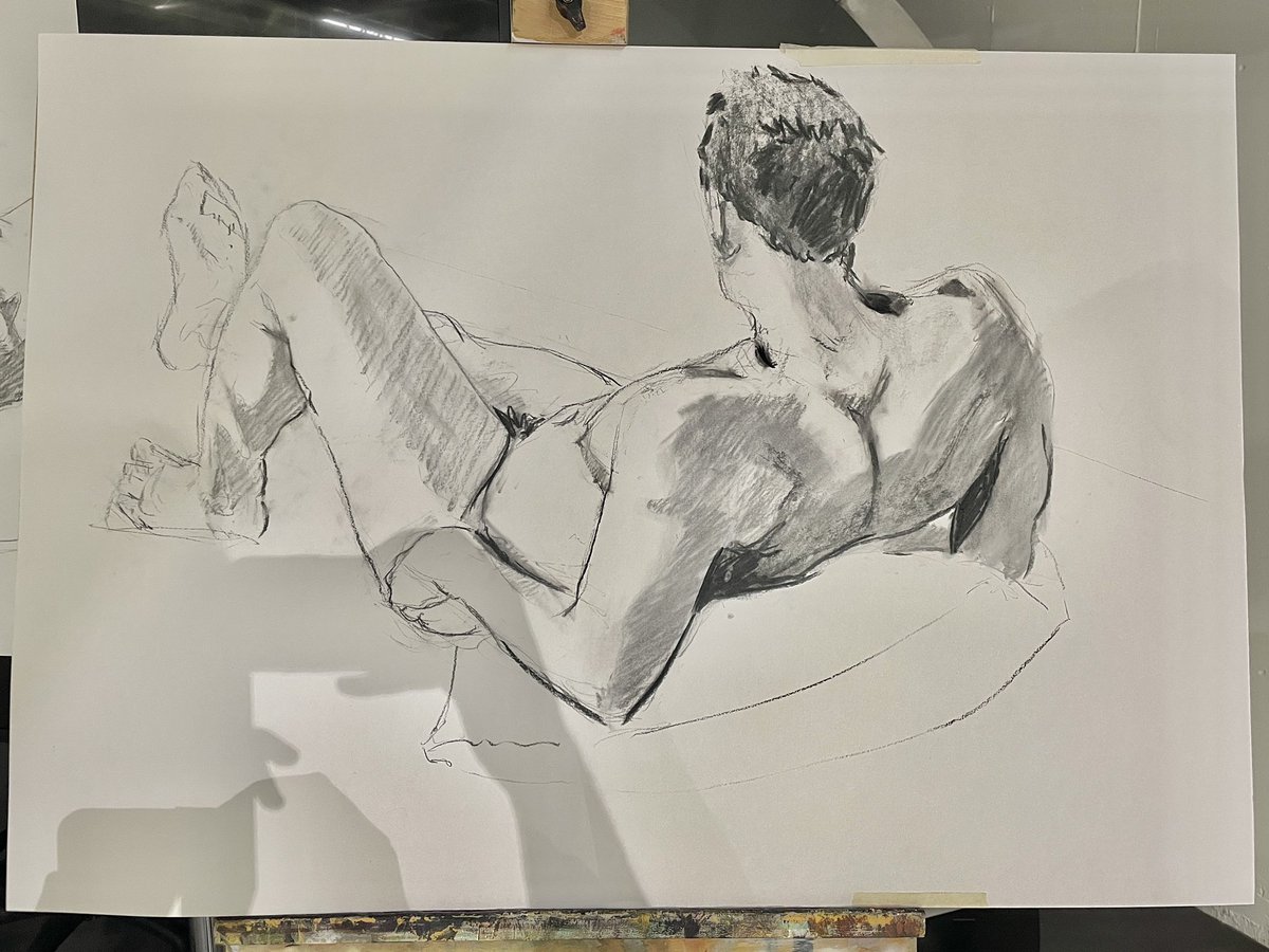 LifeArtLJMU's tweet photo. Instructional drawings by @tommyhyatt from last week’s life art class. Here we were looking at using contour lines and shading to create shadows, highlights and define form #lifeart #lifeartist #lifedrawing #illustration #observationaldrawing #observational #sketch #sketching https://t.co/OdAAKO87pj