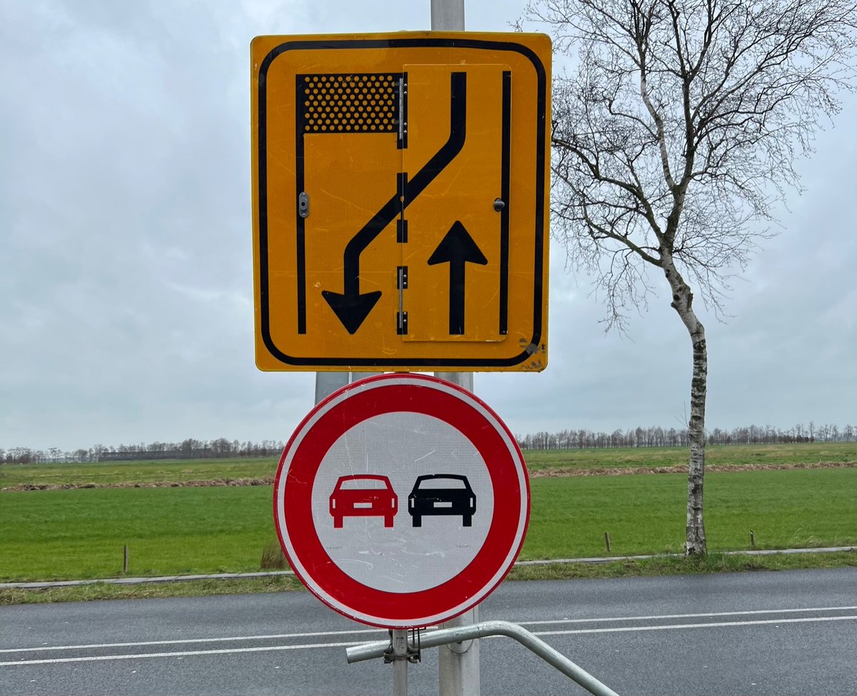 Vandaag zijn we weer gestart met een #Cursus #BRL9101 #Specialist. 

Zijn er binnen uw team nog medewerkers die deze bevoegdheid willen/moeten behalen of verlengen? Meld hen dan aan voor de cursus op 30 maart 2022 &amp; 1 april 2022 in omgeving Rotterdam. #CROW #verkeersmaatregelen