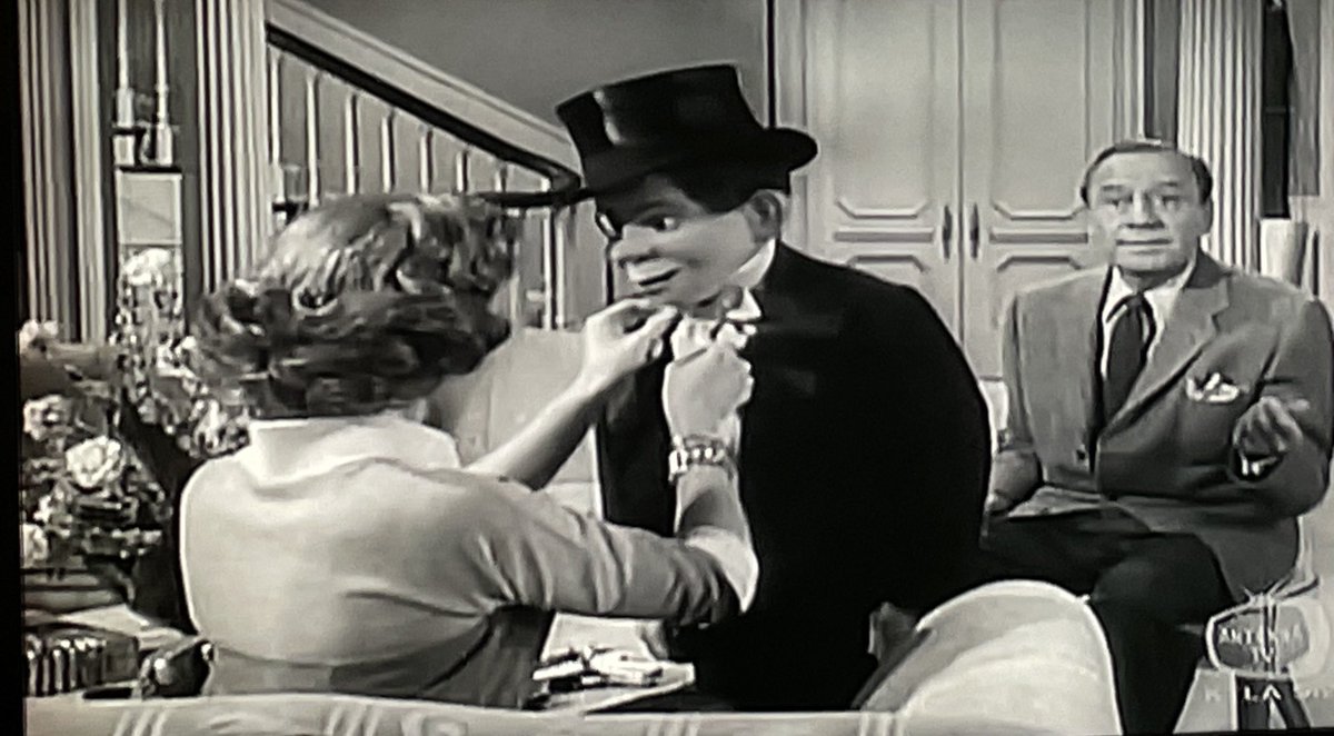 FrankMalfitano's tweet photo. CLASSIC TV MUSINGS: A mid #1950s episode of #TheJackBennyShow with #CharlieMcCarthy & #MortimerSnerd as Little People walking & talking on their own was as horrifying as anything on THE TWILIGHT ZONE or ALFRED HITCHCOCK PRESENTS ๐บ ๐ณ๐จ๐ฑ https://t.co/E4yyAeWyCa