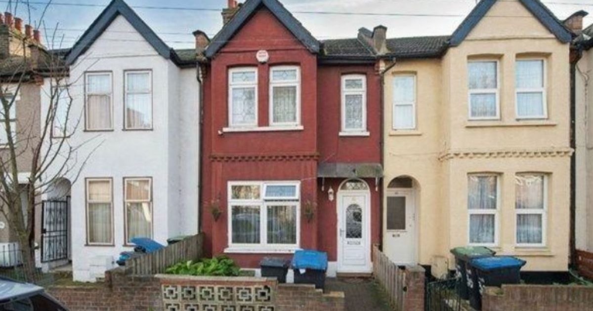 miniproperties's tweet photo. House hunters amazed by unassuming terraced home that hides jaw-dropping rock star interior

https://t.co/pvDM78xYXl
Contact us at contact@minihangroup.co.uk 
Phone Number: +44 1282 570599
or PM us through our page
#quality #accommodation #housing #property #Lancashire #tenants https://t.co/yWNO0pBFLg