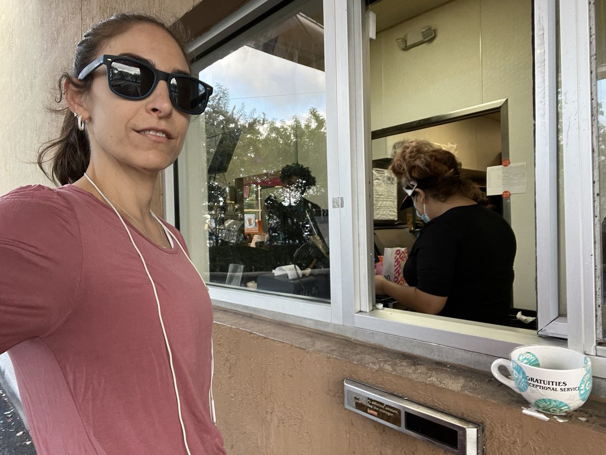 pgranoff4's tweet photo. hey @dunkindonuts if you’re gonna make it drive thru only- can you at least let people walk up?!? https://t.co/L5Obvol4I2