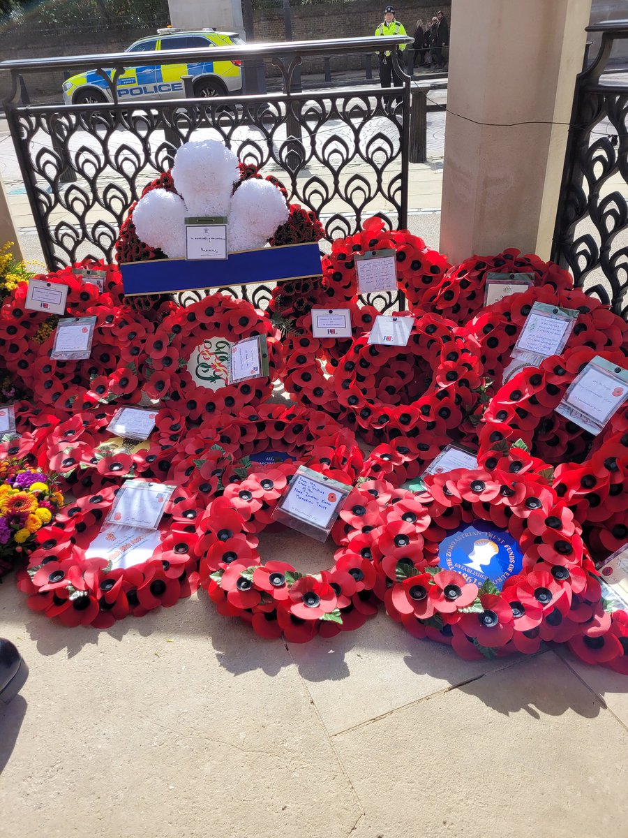 shrabanibasu_'s tweet photo. #Ukraine was on everybody's mind today at the moving #CommonwealthDay service at the #MemorialGates Speaker #LindsayHoyle #LordBilimoria @HCI_London @CWGC @dgcwgc https://t.co/NwklLLZLJo