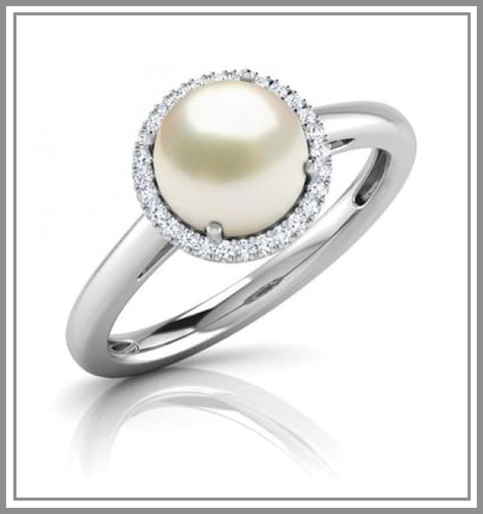 Pearl Gemstone Ring Online
#pearlrings #pearlgemstone #naturalpearls #moonstone #mondaystone #9Gem #Australia #mondaymotivation #fashion #motistone #antiquejewellery #astrologicalgemstones #USA #giftsforher #ringoftheday #BudgetFriendly #southseapearls #diamonds #diamondring