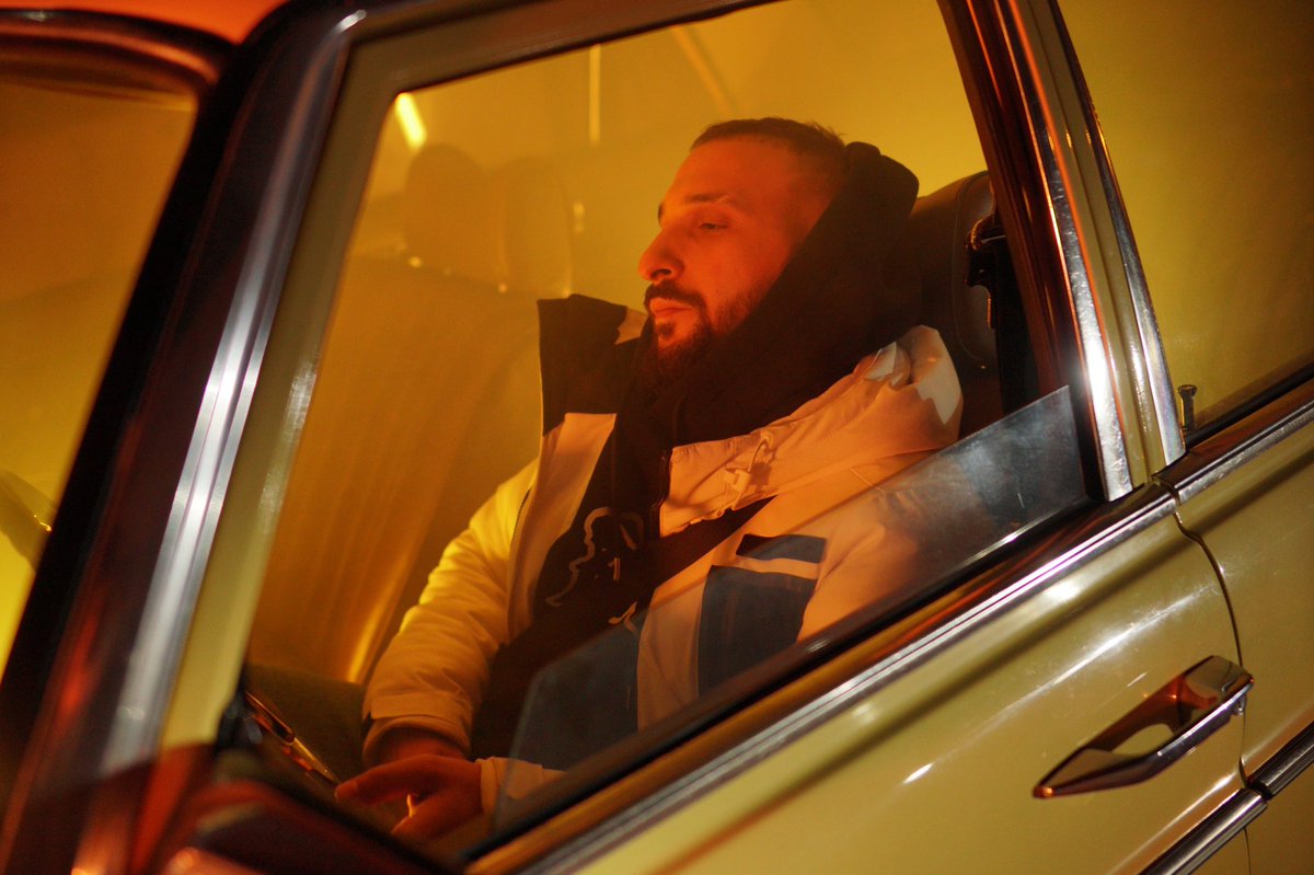 SpotifyTurkiye's tweet image. Heijan, Velet, 6iant, Old G ve Canbay gibi konuklarıyla farklı rap stillerini bir bütün halinde işleyen yeni Decrat albümü K.S.A.S'a sen de konuk ol. ✊ spoti.fi/3KIsXew