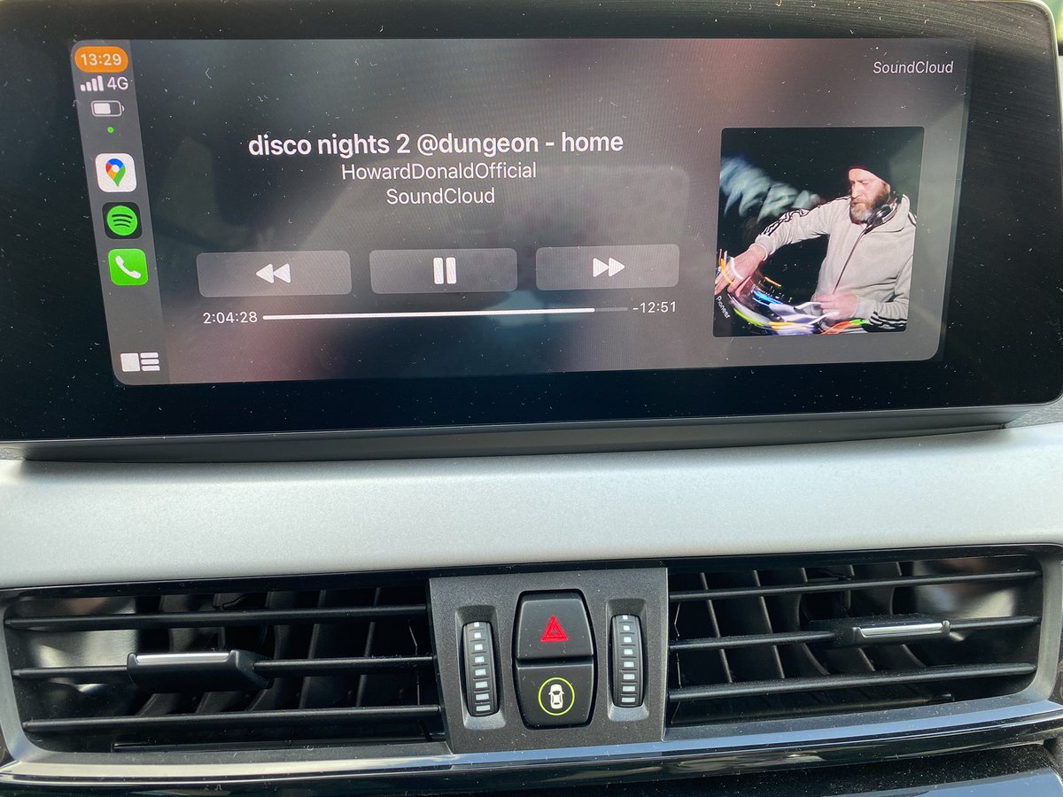 Ilse0950's tweet photo. So glad to be in the car for another 2h πβ€οΈ this set is ππΌππΌππΌ#disco #dungeon #boogiewithdougie #soundcloud #howarddonald https://t.co/2UVzcpWyBb