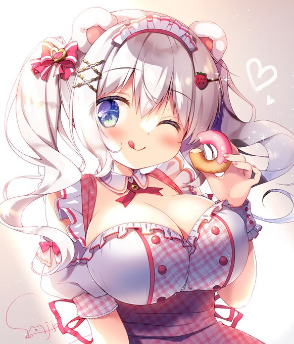 #ホワイトデーは銀髪白髪を愛でる日
😉🍓🤍 