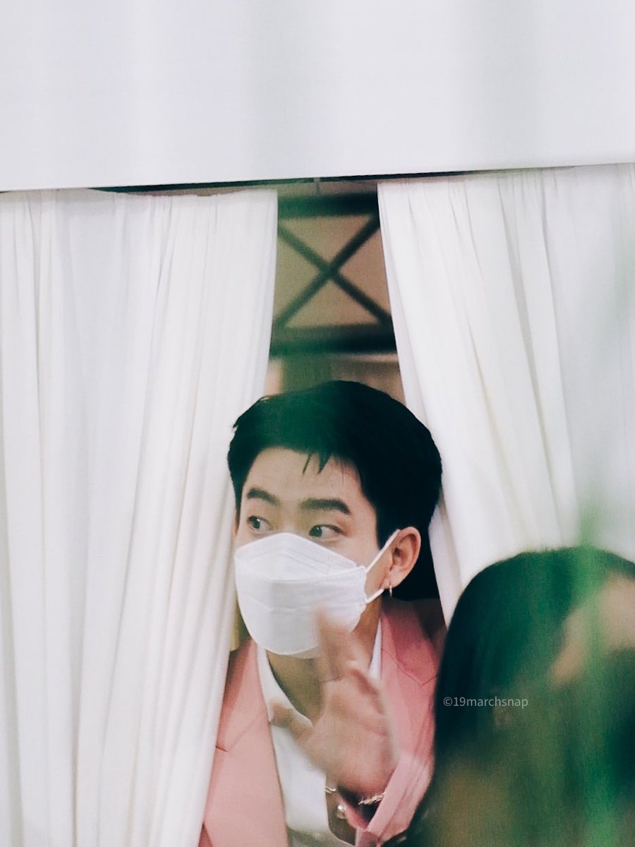 19Marchptnpn's tweet photo. ทักทายกันหน่อยยยย ✨#ออฟจุมพล #DestinyclinicwithOff https://t.co/i7PJtpY0cX