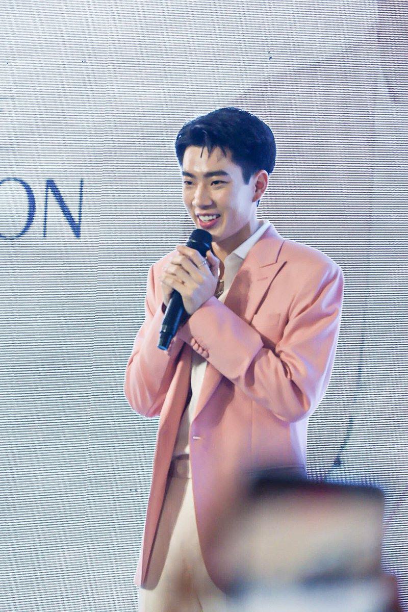 P_eung's tweet photo. ร��กเค้าอ่ะ #DestinyClinicWithOff #ออฟจุมพล https://t.co/9yllA9WbBw