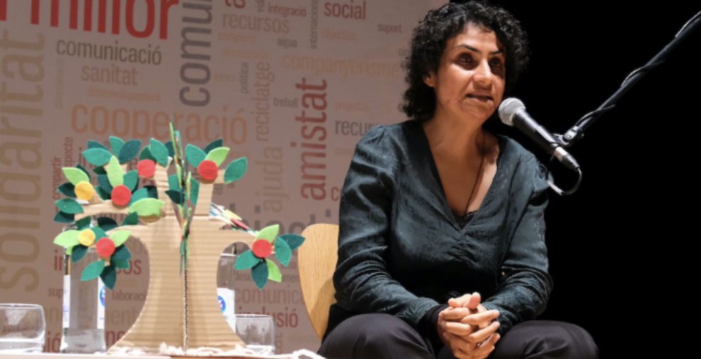 El proper Dijous 17 de març, a les 18.30 h, us convidem a  acompanyar-nos a l’acte:
 
CONVERSA SOBRE LES DONES D’AFGANISTAN amb <a href="/nadiaghulam/">Nadia ghulam</a> , activista i escriptora afganesa i Xavier Guerrero, director de <a href="/ANUE_ONU/">ANUE Naciones Unidas</a>