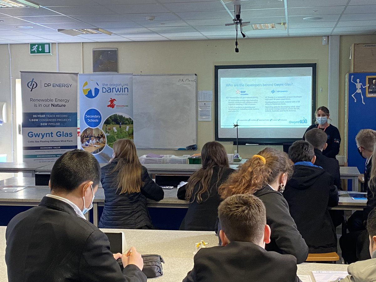 darwincentre's tweet photo. Bethan from Gwynt Glas introducing the class to floating offshore wind farms @HHVCSchool @energy_dp @edfenergy #BSW22 #renewableenergy #climatechange #economicvalue #environmentalvalue #bluewind #windturbines https://t.co/pv9k0ZHTQl
