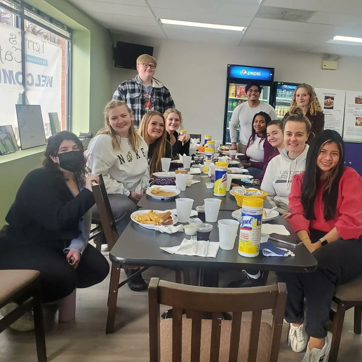 CafeTerris's tweet photo. Alexia, thank you for spending your belated birthday celebration with us 🎉🎈🎂 We hope you had a great day and wish you many more! https://t.co/jmlWDQIe9R