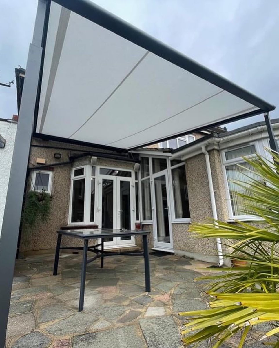 LanaiOutdoor's tweet photo. The Koa from Lanai installed in Harrow.
 
The all weather remote controlled Koa. 3.1 metres wide with a projection of 5 metres.
 
Please contact us on info@lanai-outdoor.co.uk with any enquiries.

#Lanai #Koa #OutDoorlife #LiveLifeOutdoors #DineAlfresco #GardenLifestyle https://t.co/GyK2JO6bZ8