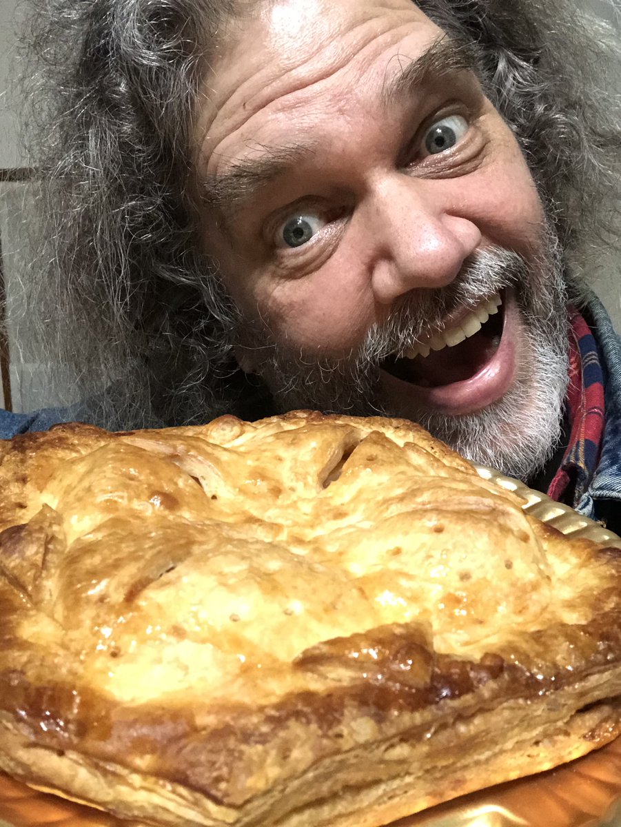 grizzlybaldwin's tweet photo. #HappyPieDay❣️
#パイの日 の #デザート は・・・?
#アップルパイ‼️
#HappyPiDay
#HappyπDay
#アップルπ
#ApplePie
#ApplePi
#Appleπ https://t.co/AB5wR4brHH