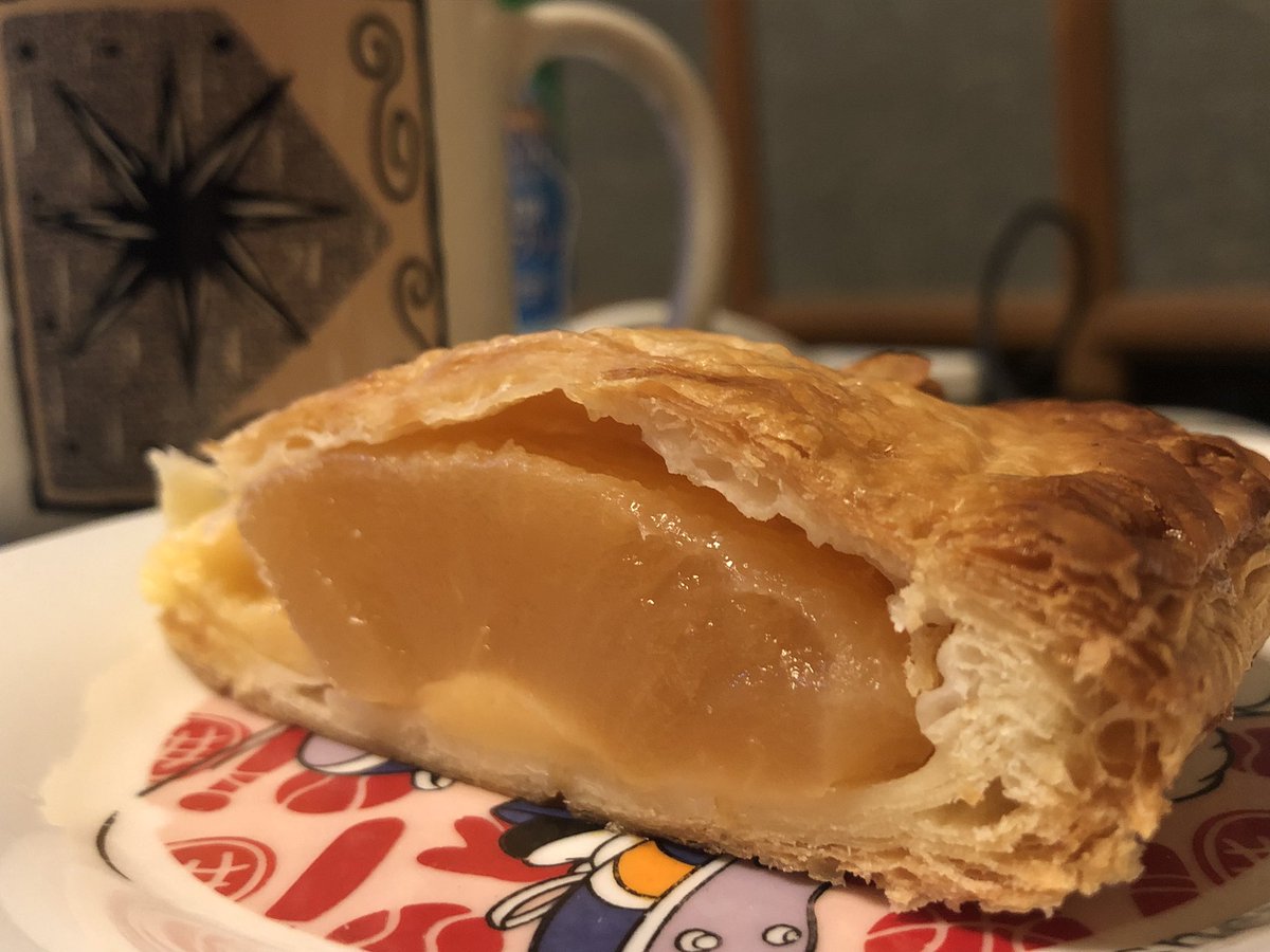 grizzlybaldwin's tweet photo. #HappyPieDay❣️
#パイの日 の #デザート は・・・?
#アップルパイ‼️
#HappyPiDay
#HappyπDay
#アップルπ
#ApplePie
#ApplePi
#Appleπ https://t.co/AB5wR4brHH